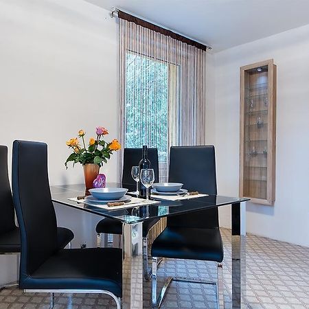 Apartman Vrane Vrané nad Vltavou Zewnętrze zdjęcie