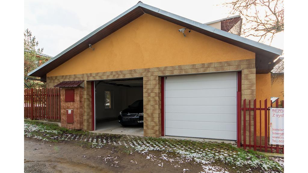 Apartman Vrane Vrané nad Vltavou Zewnętrze zdjęcie