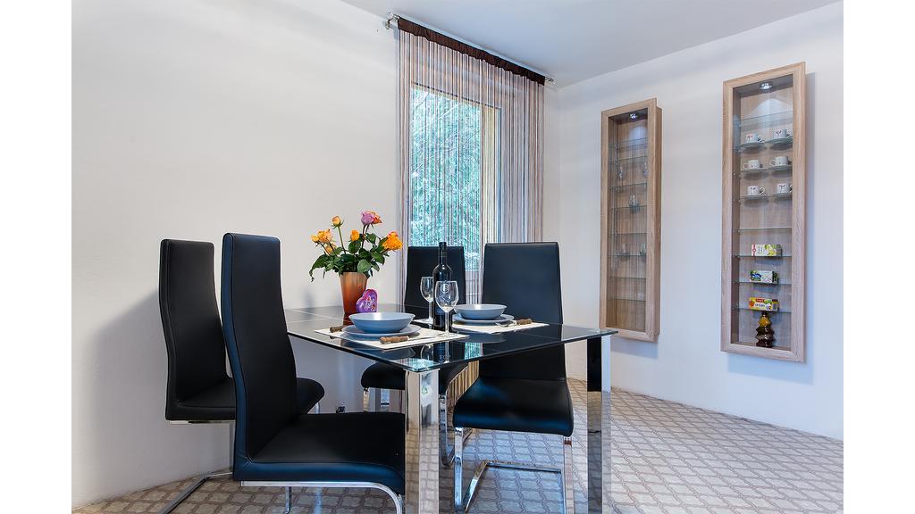 Apartman Vrane Vrané nad Vltavou Zewnętrze zdjęcie